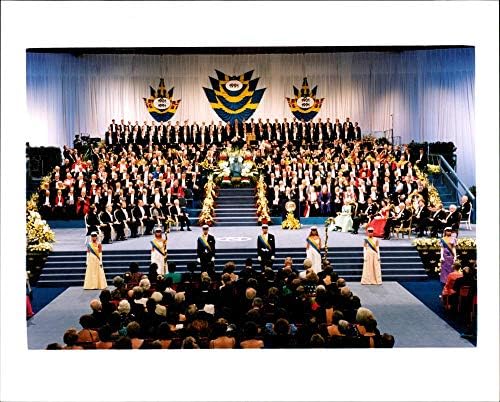 Реколта снимка на Церемонията по връчване на Нобеловата награда от 1991 година в Стокхолм арена Глобус