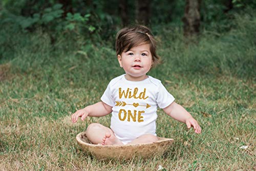 Боди Bump and Beyond Designs За новородени Момичета на Първия Рожден Ден Wild One (12-18 месеца)